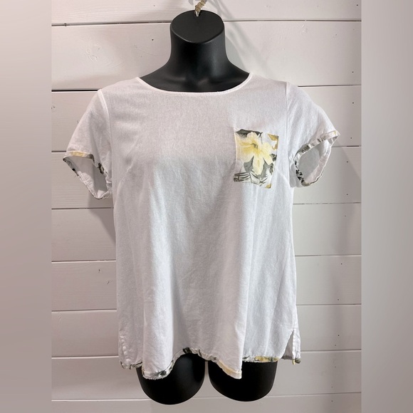 L’indice Tops - L’INDICE White Linen Blend Top with Floral Trim – Size L